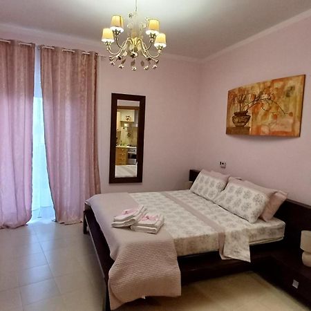Apartamento Boat Dreams , Garden Relax Matino Exterior foto