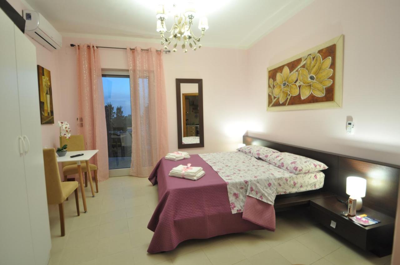 Apartamento Boat Dreams , Garden Relax Matino Exterior foto
